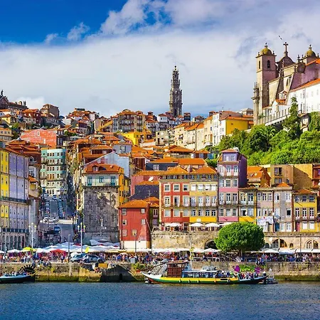 Sun, Pool And Esmoriz