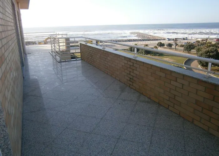 Апартаменты Sun, Pool And Эшмориш