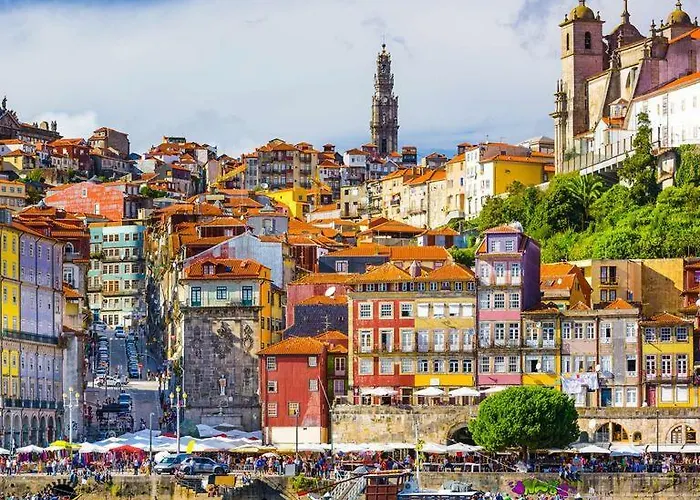 Sun, Pool And Эшмориш