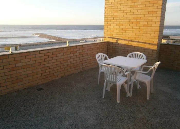 Sun, Pool And Апартаменты *