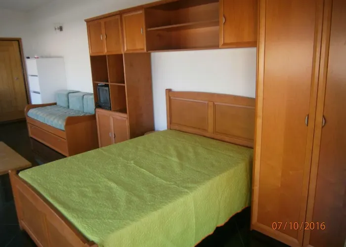 Sun, Pool And Апартаменты *