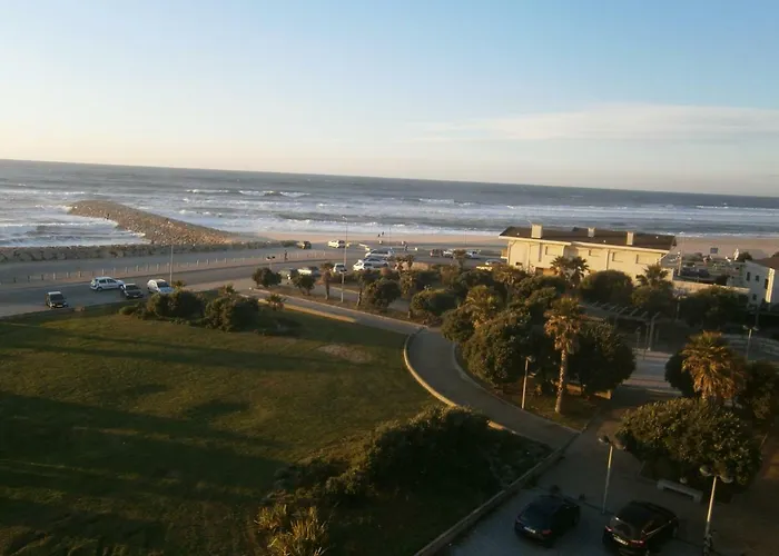 Апартаменты Sun, Pool And Эшмориш